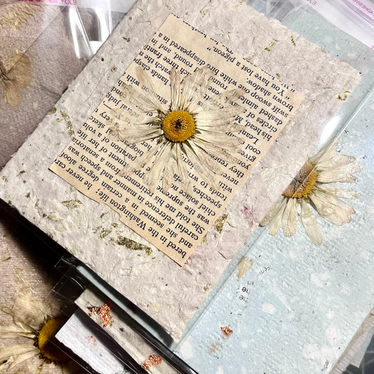 Daisy Batch - Single Handmade Paper Card